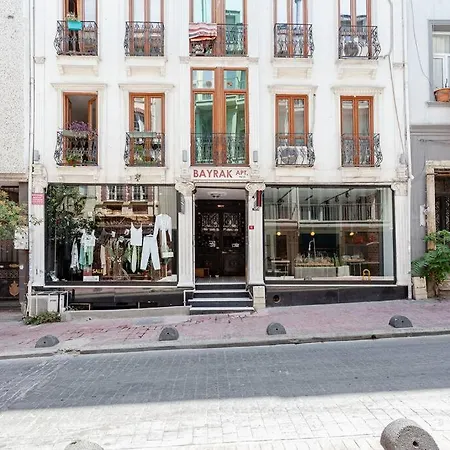 Prime Location With Terrace *