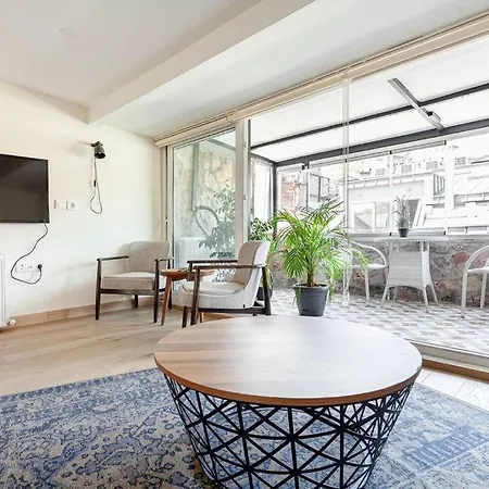 Prime Location With Terrace *