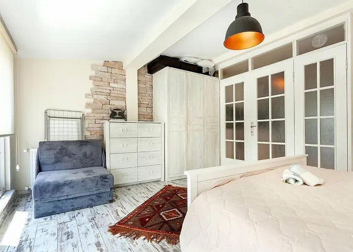 Prime Location With Terrace Apartment